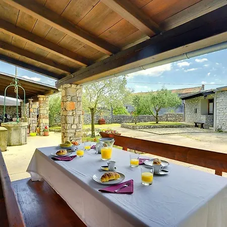 Casa de Férias House Batelani Barban