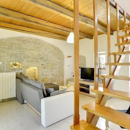 Prázdninový dům House Batelani *