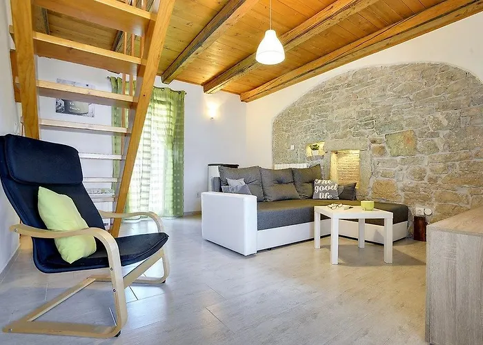 House Batelani *