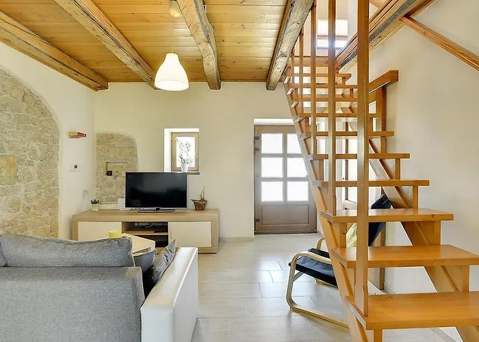 Nyaraló House Batelani Barban