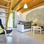 House Batelani *